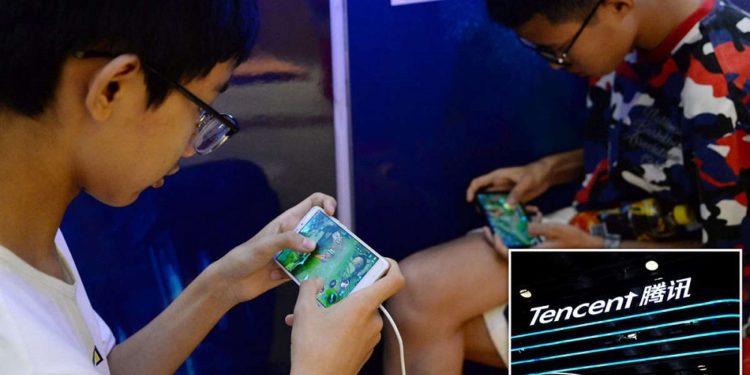 Sistem Midnight Patrol dari Tencent akan mengusir bocah yang bermain game di malam hari / Photo by: Daily Mail