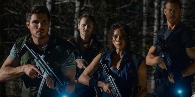 Pemilihan casting film Resident Evil: Welcome to Raccoon City mendapat cukup banyak kritik dari para fans