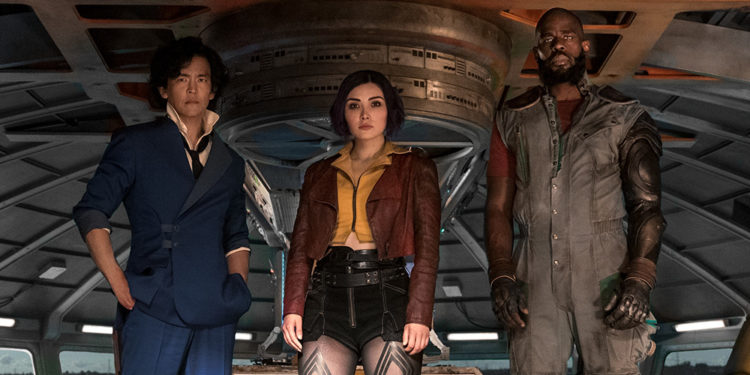 Kami mendapatkan kesempatan wawancara bersama sang sang produser, yaitu Andre Nemec dan juga para pemeran utama live-action Cowboy Bebop.