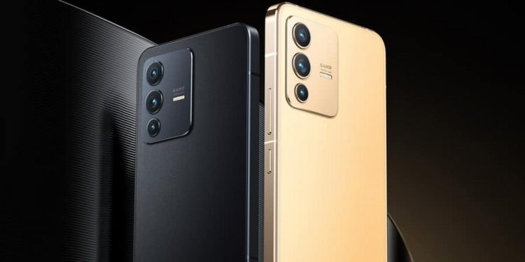 Vivo akhirnya membawa Vivo V23 5G di Indonesia yang dibanderol di harga cukup terjangkau untuk beragam keunggulan yang dibawanya