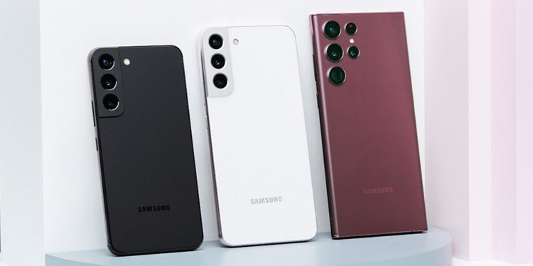 Samsung mengumumkan berbagai produk terbarunya, terutama dari lini flagship smartphone mereka yaitu Galaxy S22, S22 Plus, dan juga S22 Ultra.