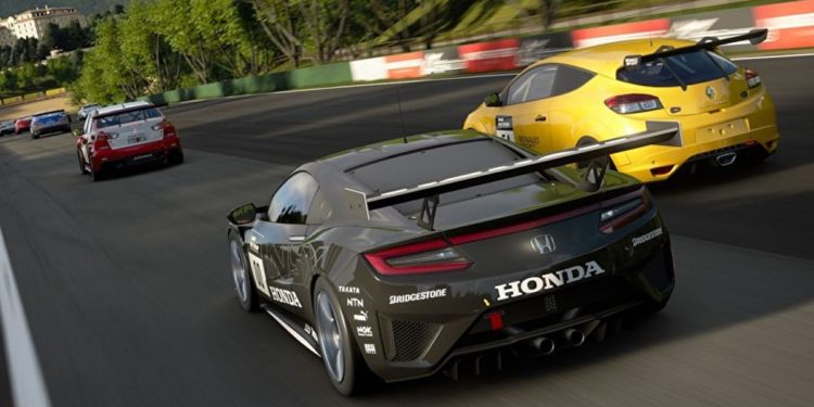 Bagi kamu yang masih menggunakan PS4 dan ingin memainkan Gran Turismo 7 sepertinya harus bersiap-siap mendapatkan dua kepingan disc blu-ray.