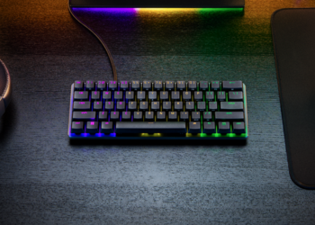 Mulai bulan Maret ini Razer akhirnya memasarkan keyboard gaming Huntsman Mini Analog yang menghadirkan switch berkualitas tinggi