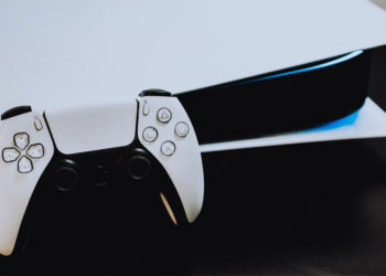 Sony telah resmi mengungkapkan statement mereka untuk mendukung perdamaian di Ukraina dengan menghentikan penjualan game dan konsol di Rusia.