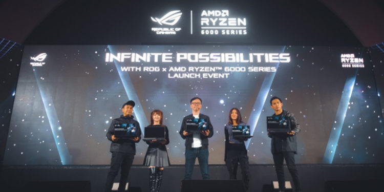 ASUS resmi memperkenalkan jajaran laptop gaming ROG terbaru yang telah ditenagai oleh prosesor AMD Ryzen 6000 Series. Tertarik meminangnya?