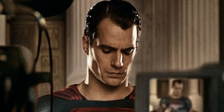 Henry Cavill telah menyampaikan kalau dirinya tidak akan kembali berperan Superman di film DCEU baru oleh James Gunn
