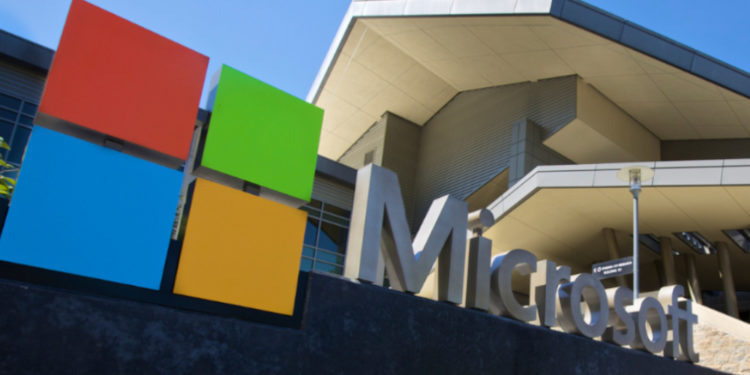 Microsoft merencanakan PHK massal ke 10 ribu dari 220 ribu karyawan mereka yang juga termasuk dari studio game terbesarnya