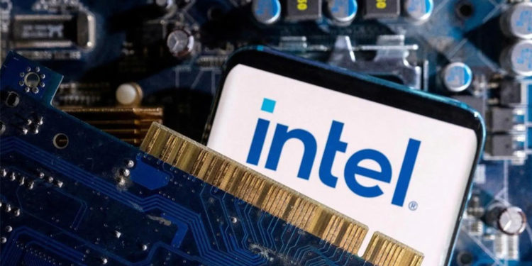 Pengumuman ini muncul ketika Intel melaporkan kerugian substansial sebesar USD 1,6 Miliar atau sekitar 25 Triliun Rupiah pada Q2 2024.