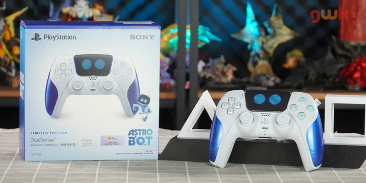 DualSense editi terbatas bertemakan Astro Bot yang sangat keren dan kami mendapatkan kesempatan melakukan unboxing.