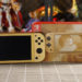Edisi konsol baru tiba untuk Nintendo Switch Lite dan kami unboxing. Kali ini, kita akan melihat Nintendo Switch Lite Hyrule Edition.