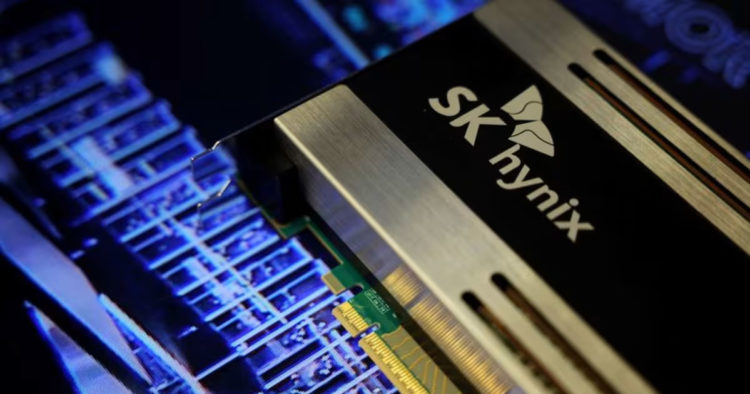 CEO SK Hynix, Kwak Noh-jung, memprediksi industri chip memori seperti RAM bakal menghadapi krisis pasokan paling parah pada 2027.