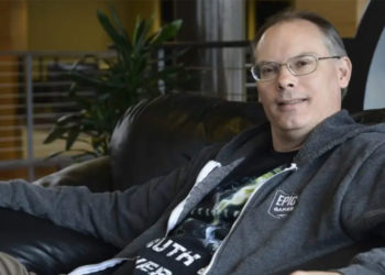 CEO Epic Games Tim Sweeney kembali nyentil Steam. Kali ini dia bilang Valve sudah “menghambat industri game selama bertahun-tahun”